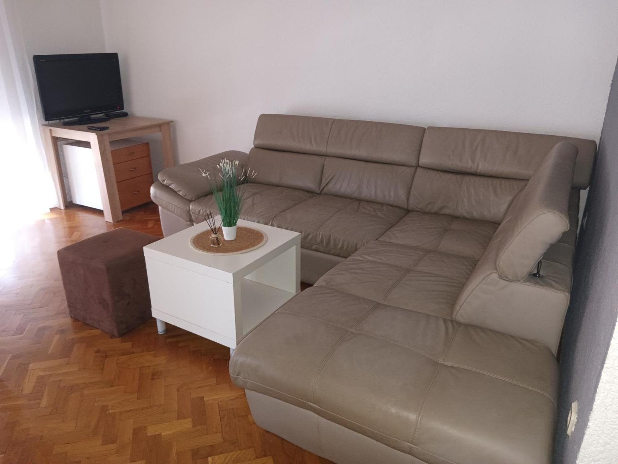 Matea Apartment Gospic Exterior photo